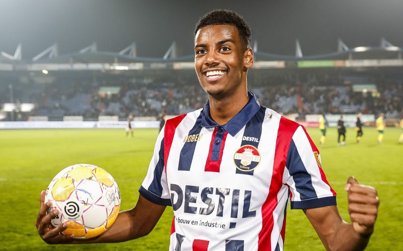 alexander isak.jpg