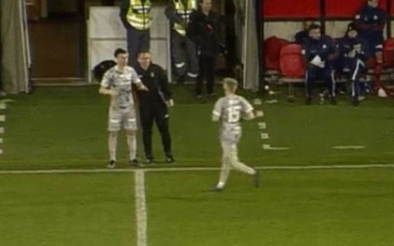 Sub-in-the-Swedish-league-is-stung-when-he-comes-and-needs-to-be-treated.jpg