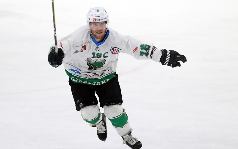 2olimpija hokej af.JPG