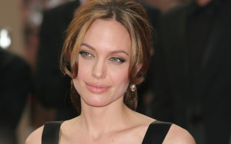 angelina jolie.jpg