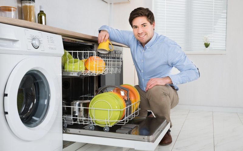 moški, gospodinjstvo.jpg