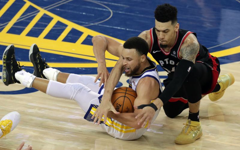 danny green steph currry.jpg
