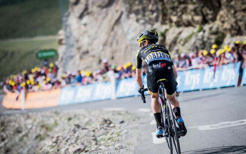 simon yates.jpg