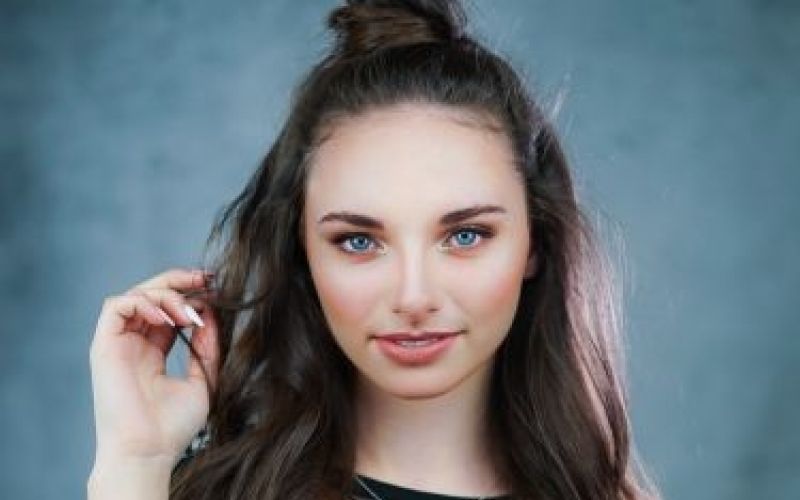KLARA JAZBEC-VSE SE LAHKO ZGODI.jpg