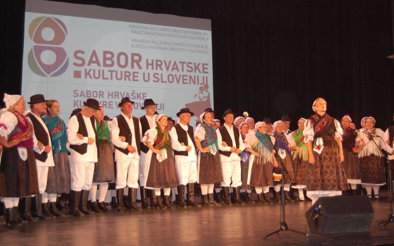 lendava, gledališka-in-koncertna-dvorana, srečanje-kulturnih-društev