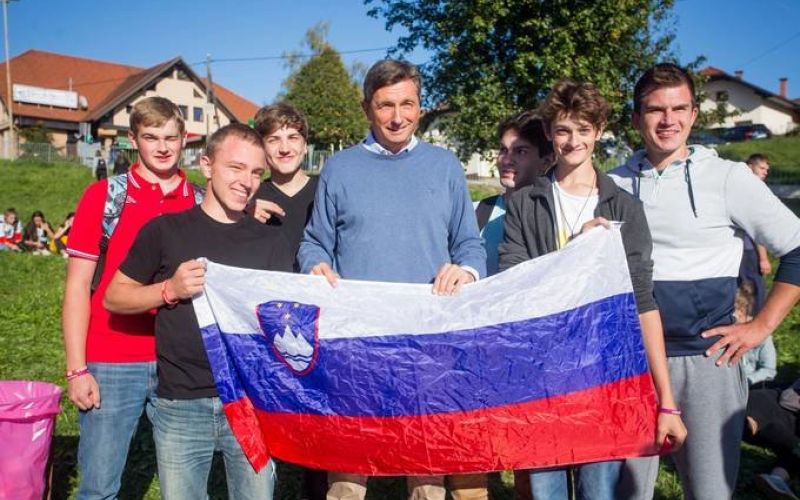 _zzzsticna.jpg