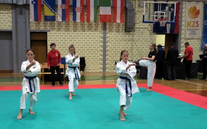 _zzzzzzzkarate__1_.jpg