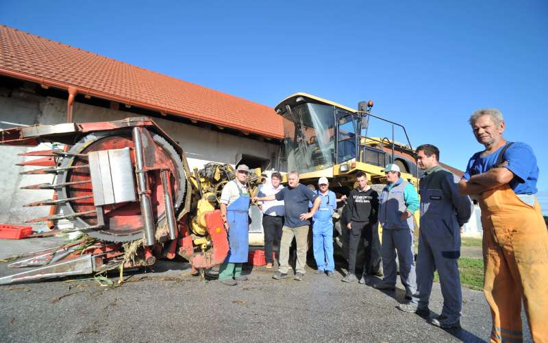 zgornji-ivanjci, protest-kombajnistov, kmetijstvo, koruza