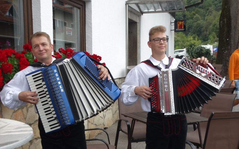 _zbrajda__1_.jpg