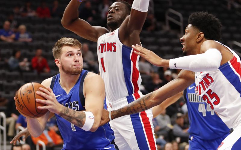 luka doncic dallas detroit.jpg
