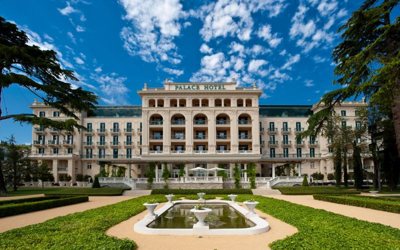 Hotel Kempinski Palace