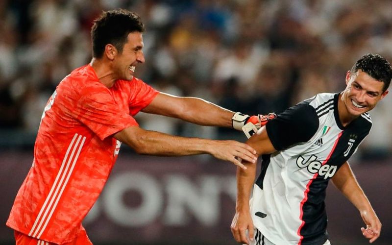 buffon-ronaldo.jpeg