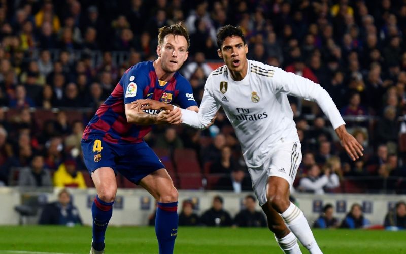 raphael varane ivan rakitic barcelona real pm.jpg
