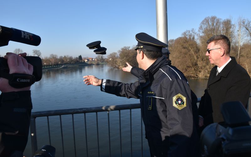 petišovci, policija