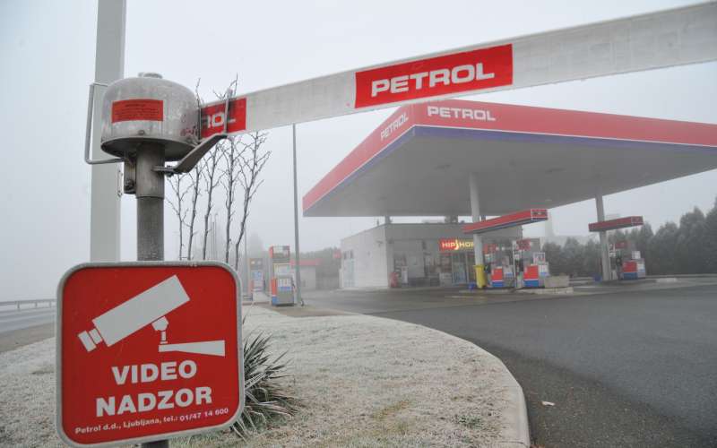 križevci, petrol, vlom