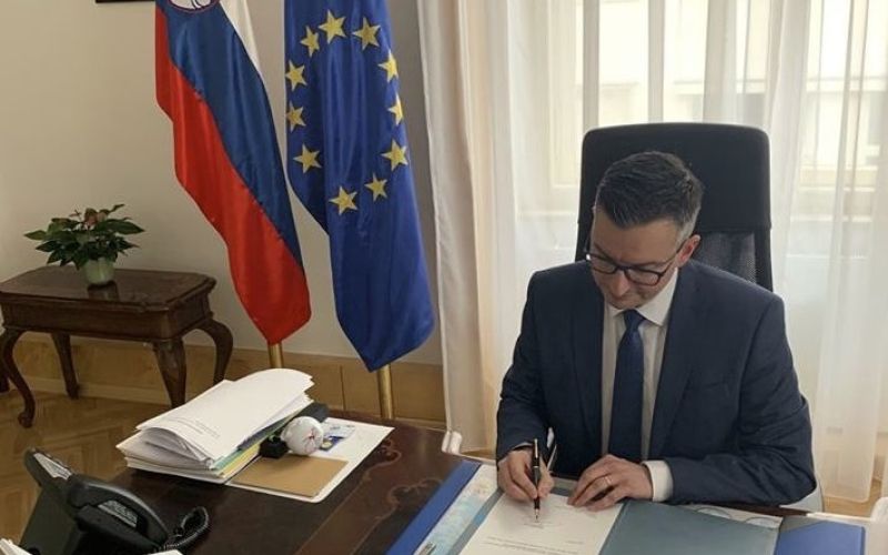 marjan šarec, odstopna izjava.jpg