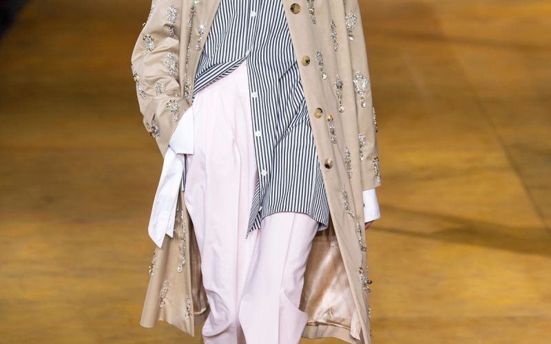 2 profimedia-0471364727-burberry.jpg
