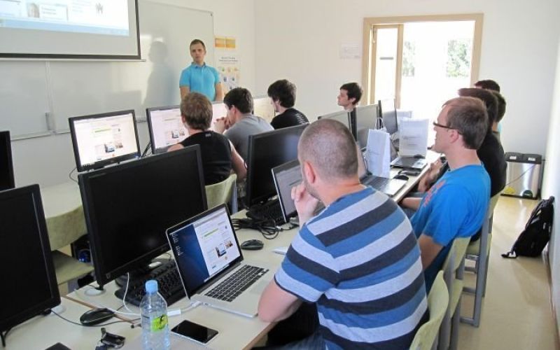fakulteta_za_informacijske_studije__foto_fis_.jpg