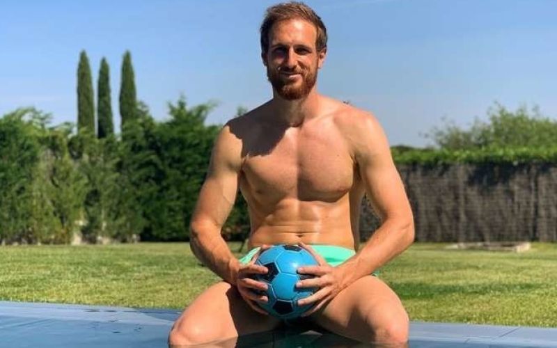 jan oblak instagram.jpeg
