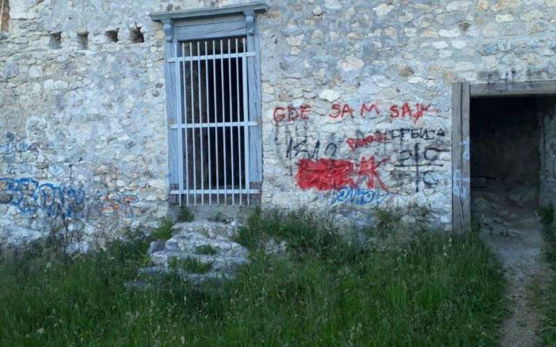 vandalizem, velenje, šaleški-grad