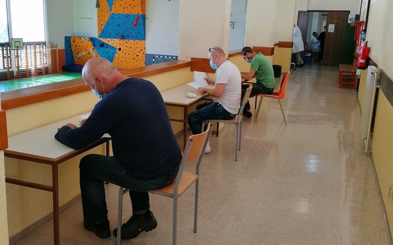izpolnjevanje_ankete.jpg