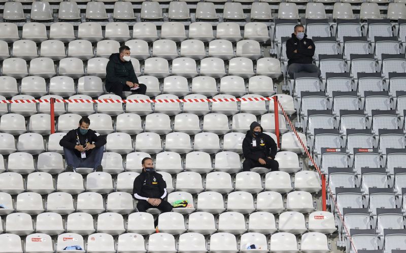 tribuna re.JPG