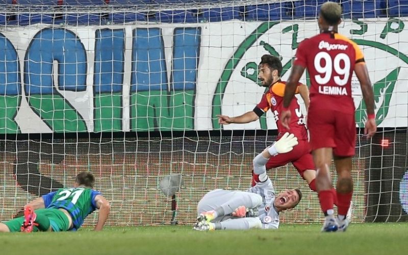 muslera.jpg