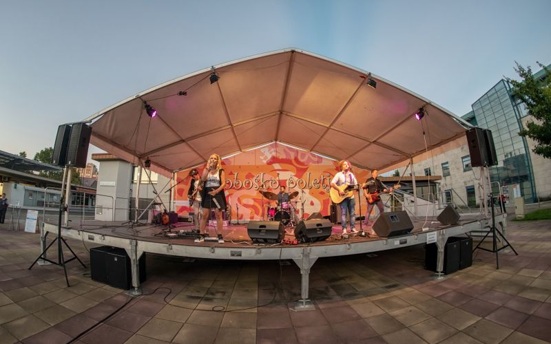 anika-horvat, anika-horvat-&-band, soboško-poletje, trg-kulture, koncert