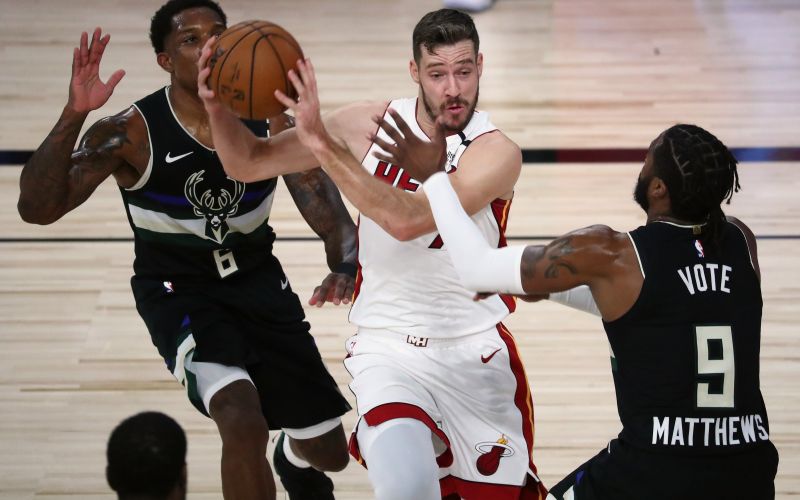 goran dragic miami re.JPG