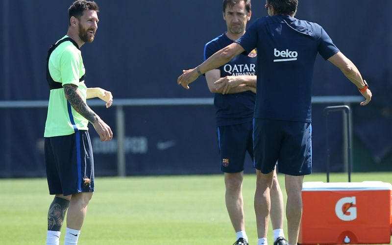 messi enrique.JPG