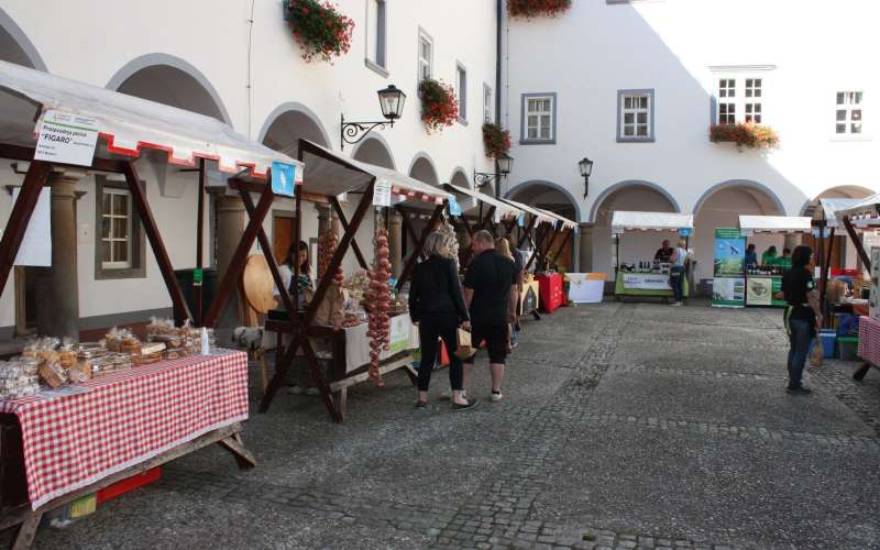 dobrote slovenskih kmetij, Ptuj