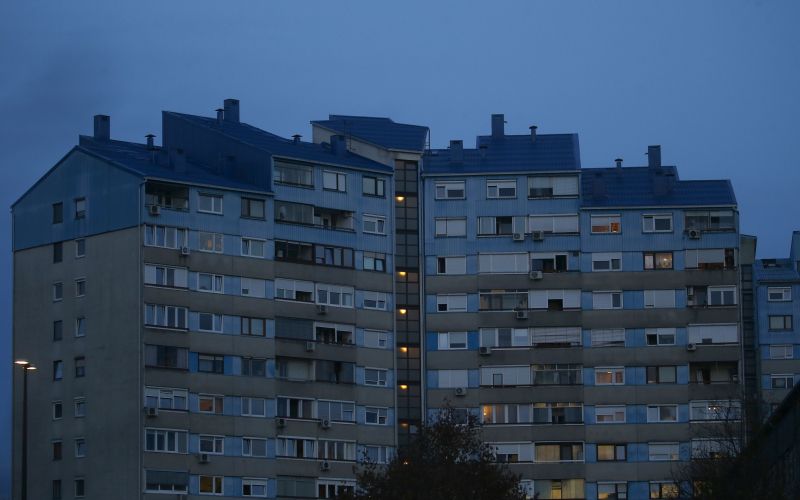 ljubljana, bloki, nepremicnine koronavirus samoizolacija karantena bobo.JPG