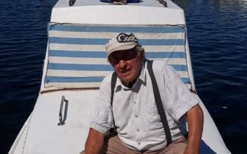 Bil je velik ljubitelj morja.