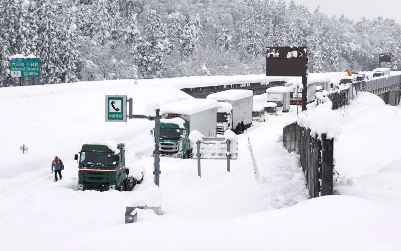 zastoj, snežni-vihar, japonska