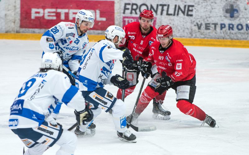 jesenice cortina 21 dj.jpg