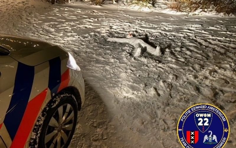 amsterdam, policija, snežak truplo
