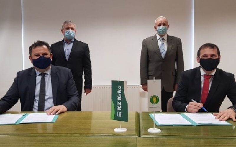 kz_trebnje___podpis_pripojitvene_pogodbe__foto_lapego__1_.jpg