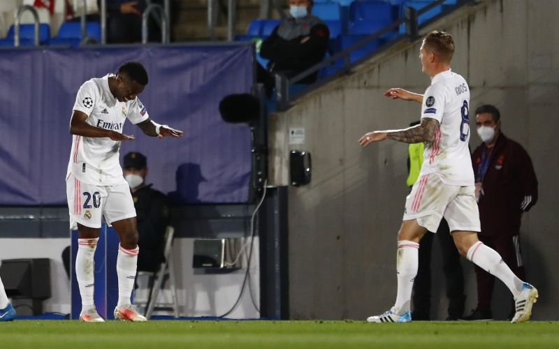 kroos vinicius re.JPG