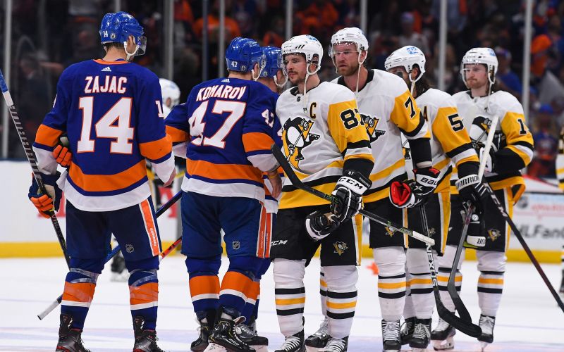 islanders pittburgh 32 re.JPG