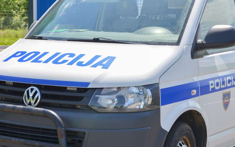 policija