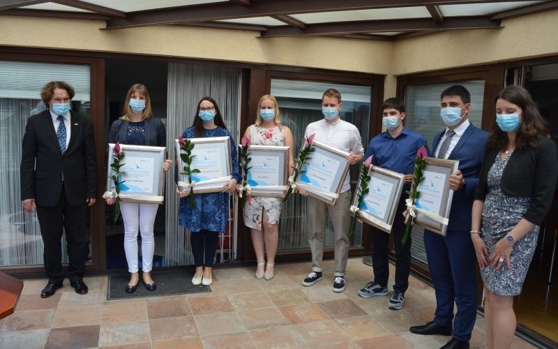 pomurska-izobraževalna-fundacija--pif, mitja-slavinec, raziskovalne-naloge, simona-kustec