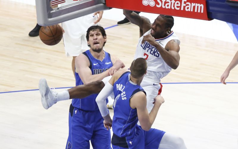 kawhi leonard.JPG