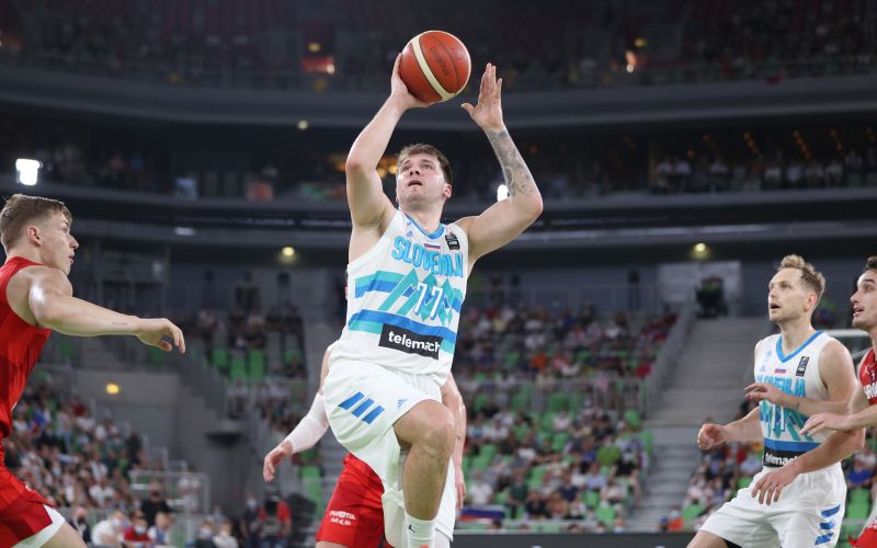 doncic slovenija.JPG