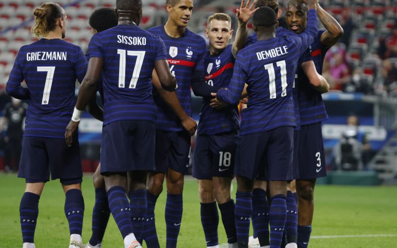 griezmann varane dembele francija re.JPG