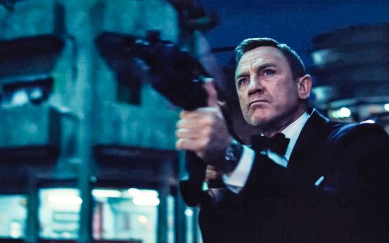 Daniel Craig kot James Bond Profimedia 2.jpg