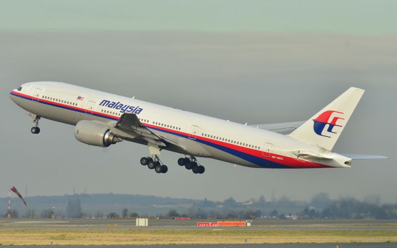 Boeing_777-200ER_Malaysia_AL Wikipedia.jpg