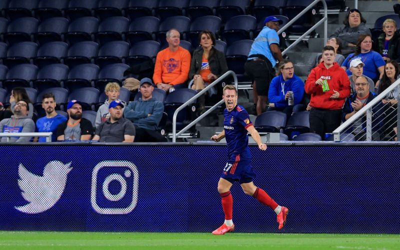 robert beric chicago pm.jpg
