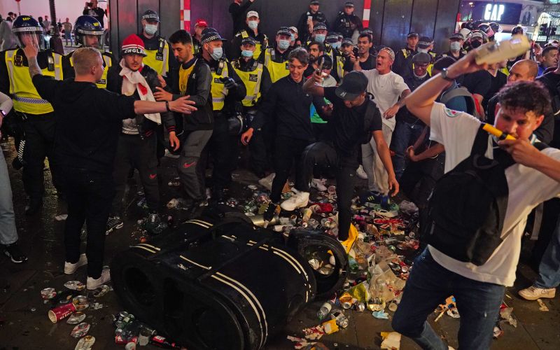 navijači wembley.jpg