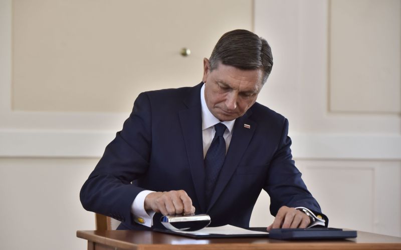 borut pahor, razpis volitev.jpg