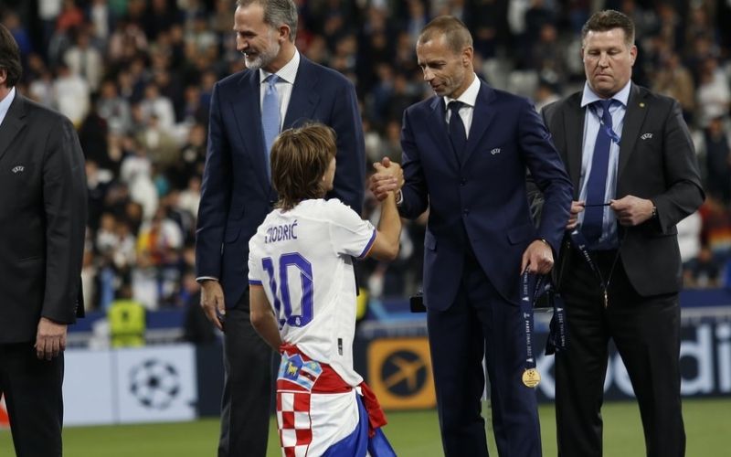 ceferin modric 1.jpg